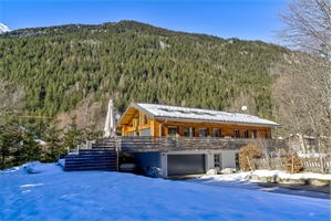 maison-villa à la vente -   74400  CHAMONIX-MONT-BLANC, surface 235 m2 vente maison-villa - APR733892